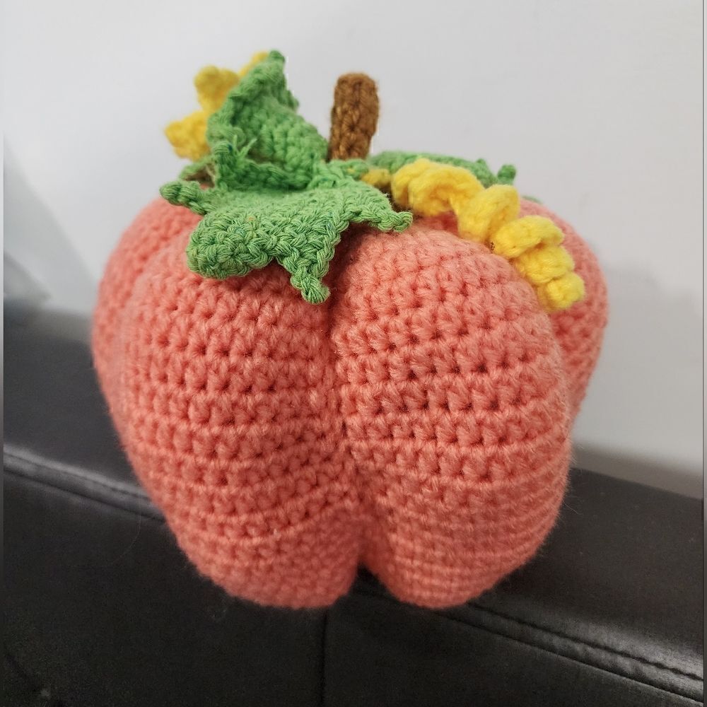 New Handmade Fall Thanksgiving Halloween Crochet Pumpkin